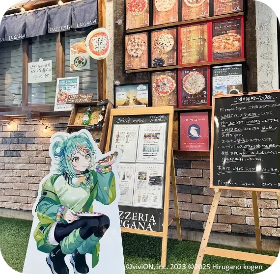 コラボカフェの店頭に設置されたキャラクターパネル