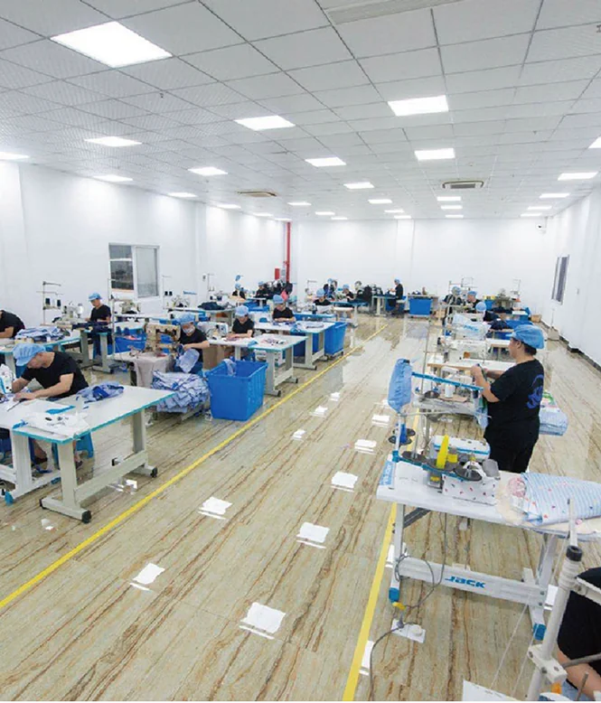 縫製工場の作業フロア