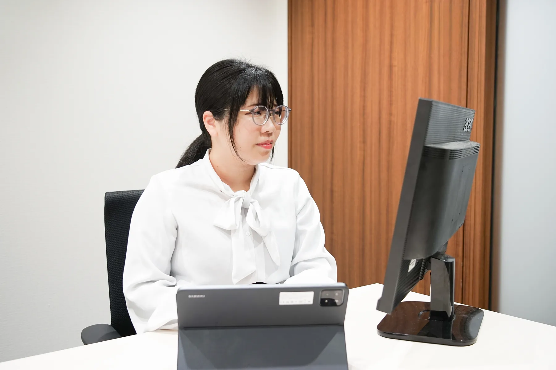 営業アシスタントの仕事風景